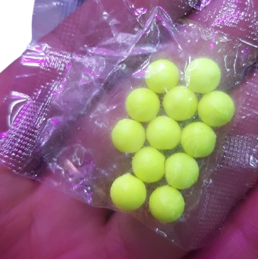 Pistola Air Soft 730B con Láser, Luz y Balines