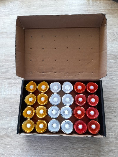 Set de 24 Velas LED Artificiales Metalizadas Doradas, Rojas y Plateadas